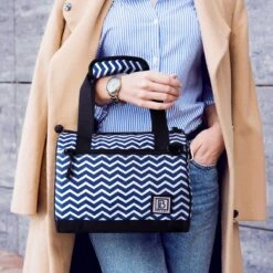 Brisby 4 Laags Geïsoleerde Koeltas - Lunchtas 10 Liter - Zigzag Blauw -Buiten Kamperen 1200x1200 1099