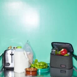 Eastpak Oval Lunch Koeltas Black 7 Eastpak Oval Lunch Koeltas Black -Buiten Kamperen 1200x1200 1251