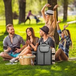 Kono Koeltas - Koelrugzak - Picknick - Picknicktas Met Flessenhouder - Koelrugtas Met Picknickkleed - Grijs (E6915 GY) 14 Kono Koeltas - Koelrugzak - Picknick - Picknicktas Met Flessenhouder - Koelrugtas Met Picknickkleed - Grijs (E6915 GY) -Buiten Kamperen 1200x1200 1279