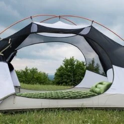 TRVLMORE Slaapmat - Zelfopblazend - 1 Persoons - Ingebouwde Pomp En Kussen - Groen 19 TRVLMORE Slaapmat - Zelfopblazend - 1 Persoons - Ingebouwde Pomp En Kussen - Groen -Buiten Kamperen 1200x1200 1750