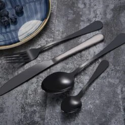 SMILON Bestekset In Koffer Zwart - 16 Delig Messen Vorken Lepels Voor 4 Personen - Camping - Ideaal Voor Reizen, Kamperen, Thuis 5 SMILON Bestekset In Koffer Zwart - 16 Delig Messen Vorken Lepels Voor 4 Personen - Camping - Ideaal Voor Reizen, Kamperen, Thuis -Buiten Kamperen 1200x1200 1807