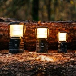 Favour L0434 Camping Lamp LED, 1105 Lumen, IP64, Waterdicht, Draagbare Kampeerlamp, Tentlamp, Schokbestendig, 4 Verschillende Lichtmodi Inclusief Kaarslicht-modus, Afneembaar Deksel & Compact Formaat 15 Favour L0434 Camping Lamp LED, 1105 Lumen, IP64, Waterdicht, Draagbare Kampeerlamp, Tentlamp, Schokbestendig, 4 Verschillende Lichtmodi Inclusief Kaarslicht-modus, Afneembaar Deksel & Compact Formaat -Buiten Kamperen 1200x1200 2157