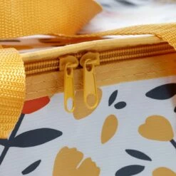 Kleine Lunch/sixpack Koeltas - Boterbloem Print - 20 X 30 Cm - 12 L 11 Kleine Lunch/sixpack Koeltas - Boterbloem Print - 20 X 30 Cm - 12 L -Buiten Kamperen 1200x1200 922