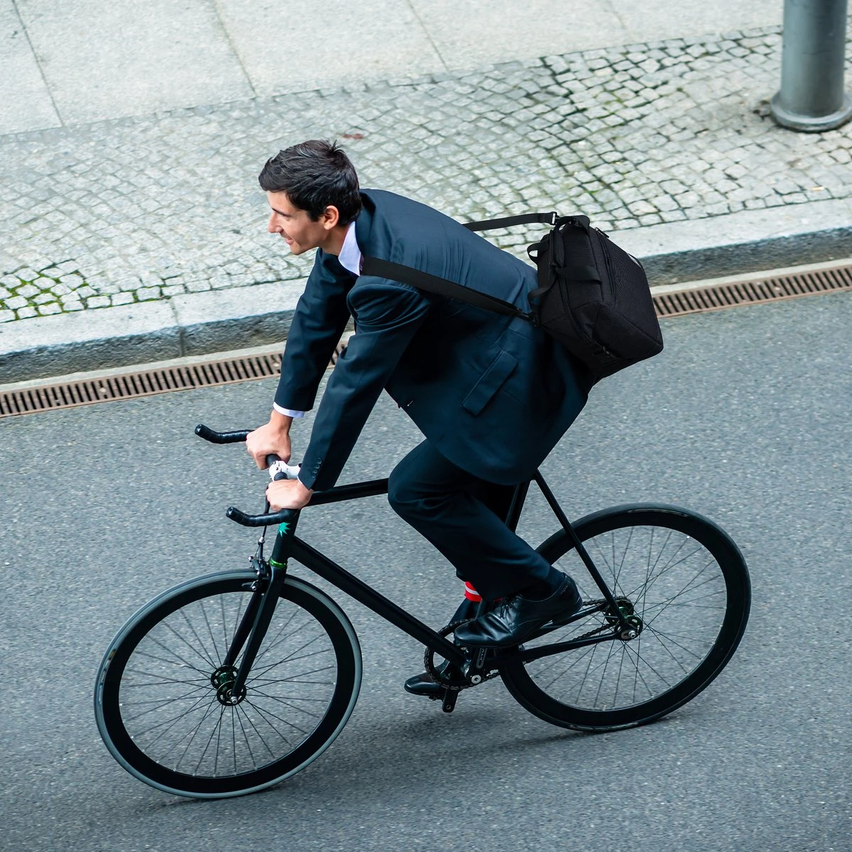 Brisby 4 Laags Geïsoleerde Koeltas - Lunchtas 12 Liter - Extra Ruimte Uitvouwbaar- Zwart 8 Brisby 4 Laags Geïsoleerde Koeltas - Lunchtas 12 Liter - Extra Ruimte Uitvouwbaar- Zwart - Afbeelding 8