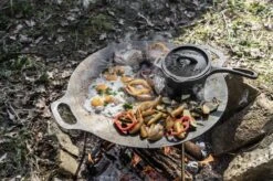 Petromax KR1 Gietijzeren Steelpan Met Deksel (1 Liter) 19 Petromax KR1 Gietijzeren Steelpan Met Deksel (1 Liter) -Buiten Kamperen 1200x799 98