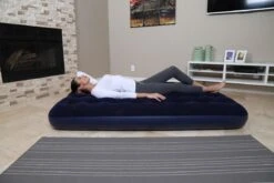 Pavillo Queen Luchtbed - 2-Persoons - Blauw - 203 X 152 X 22 Cm -Buiten Kamperen 1200x800 130