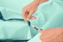 Bestway Strandtent - Pavillo - 2-Persoons - UV80 Zonbescherming - Incl. Tentharingen - Zandzakken Voor Stabiliteit - 200 X 120 X 95 CM 33 Bestway Strandtent - Pavillo - 2-Persoons - UV80 Zonbescherming - Incl. Tentharingen - Zandzakken Voor Stabiliteit - 200 X 120 X 95 CM -Buiten Kamperen 1200x800 17