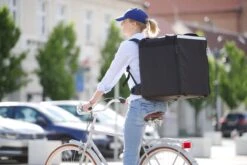 Hendi Pizza & Voedsel Bezorgrugtas Geïsoleerd - 41x41x(H)49cm 12 Hendi Pizza & Voedsel Bezorgrugtas Geïsoleerd - 41x41x(H)49cm -Buiten Kamperen 1200x800 194