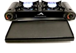 T&S - Draagbaar Dubbel Gasvuur Met Grillplaat En Transportkist - Camping Kooktoestel - Kookstel - Bakplaat - Gasfornuis - 2 Pits - Elektrische Ontsteking - Kookvuur - Kampeer Vuur 9 T&S - Draagbaar Dubbel Gasvuur Met Grillplaat En Transportkist - Camping Kooktoestel - Kookstel - Bakplaat - Gasfornuis - 2 Pits - Elektrische Ontsteking - Kookvuur - Kampeer Vuur -Buiten Kamperen 1200x830 1