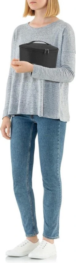 Reisenthel Coolerbag S Pocket Koeltas - 2,5L - Zwart 8 Reisenthel Coolerbag S Pocket Koeltas - 2,5L - Zwart -Buiten Kamperen 348x1200