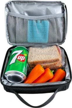 Brisby 4 Laags Geïsoleerde Koeltas - Lunchtas 1.5 Liter - Zwart 15 Brisby 4 Laags Geïsoleerde Koeltas - Lunchtas 1.5 Liter - Zwart -Buiten Kamperen 800x1200 35