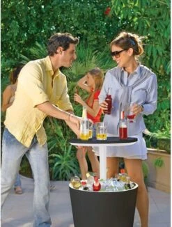 Keter Coolbar Partytafel – 49,5x49,5x57cm - Antraciet 12 Keter Coolbar Partytafel – 49,5x49,5x57cm - Antraciet -Buiten Kamperen 910x1200 1